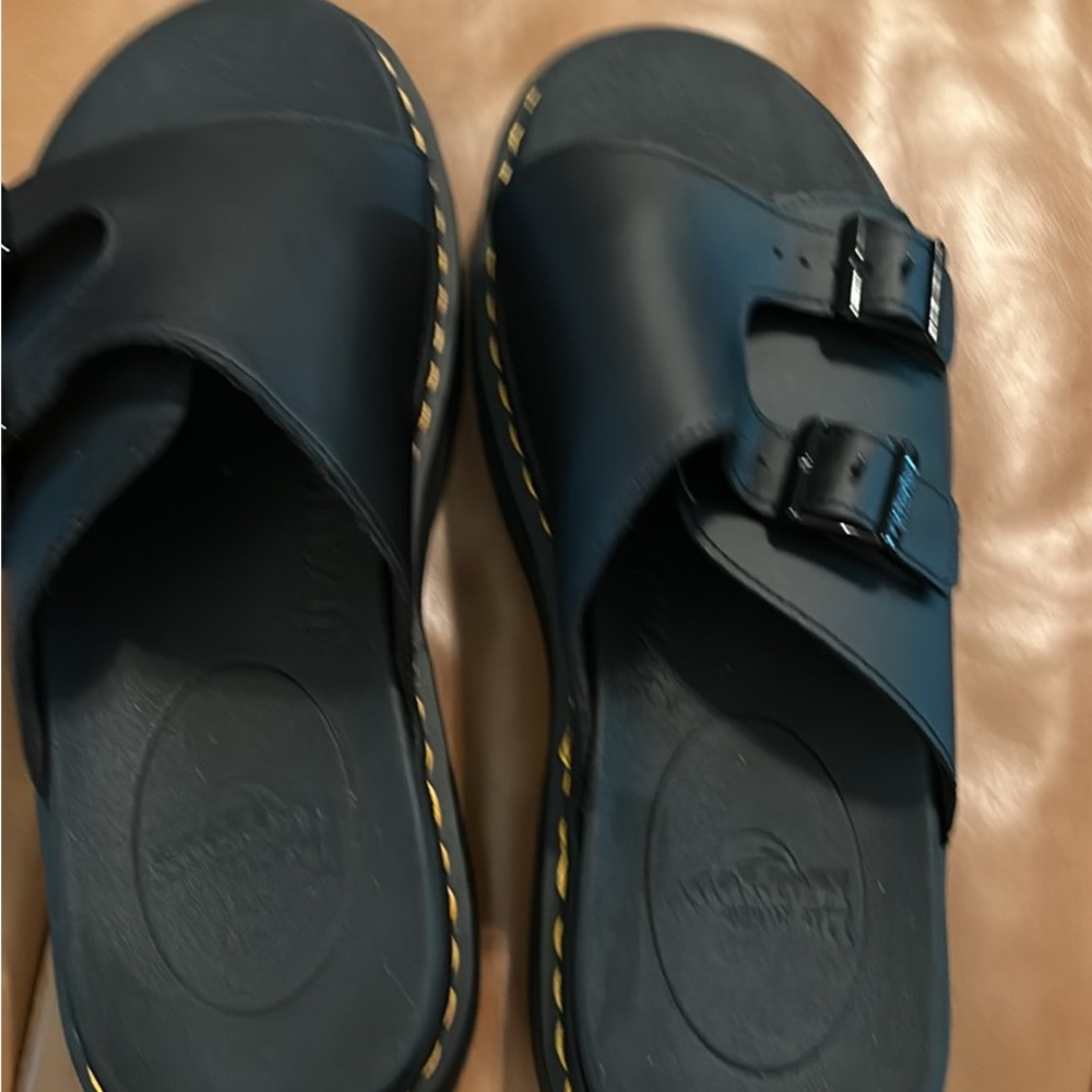 Dr. Martens Black Men's Shoes - Picture 2 of 3